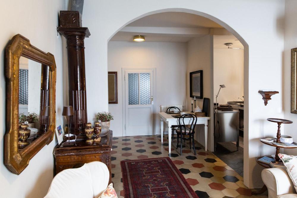 Varenna Caffe Apartment Экстерьер фото