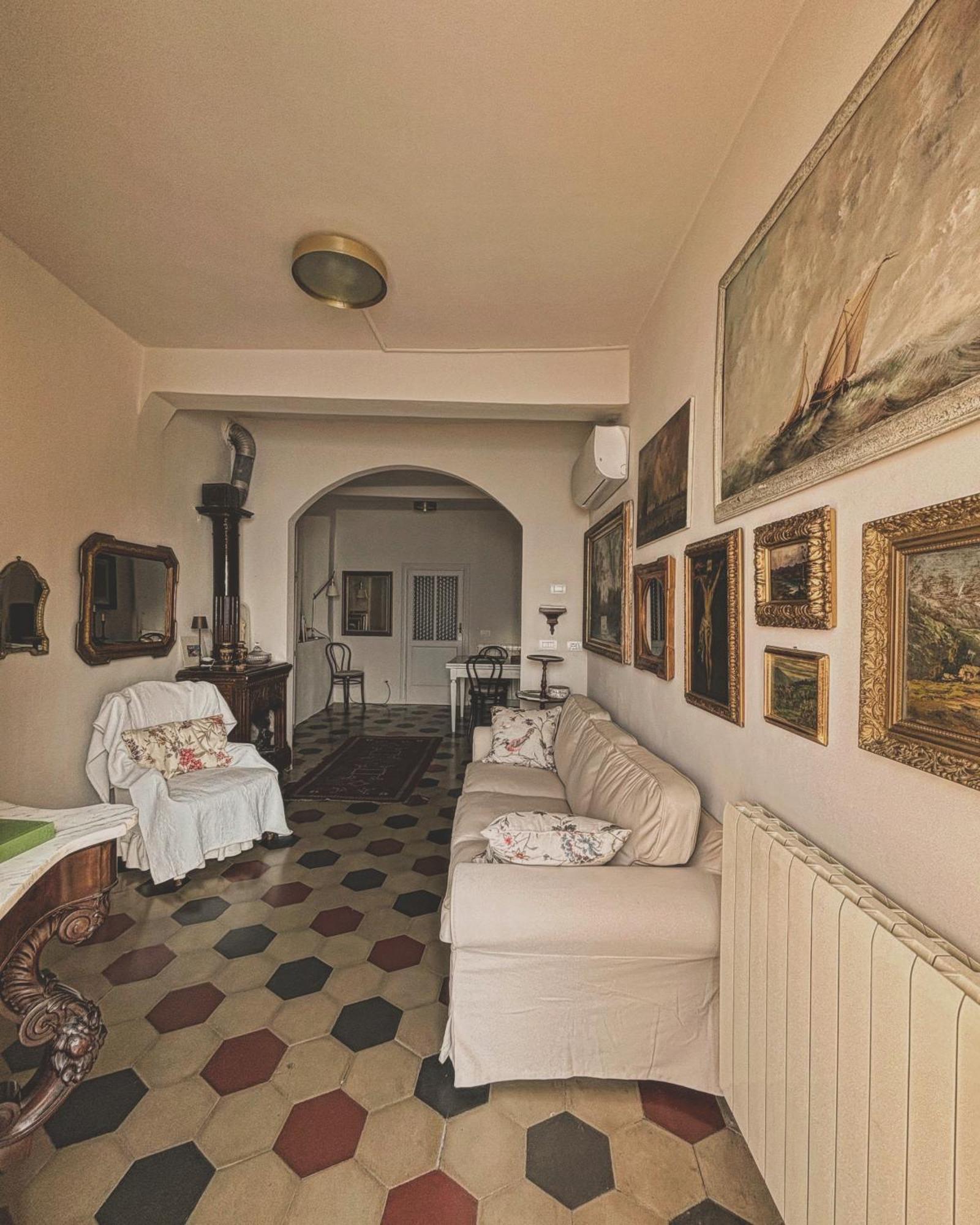 Varenna Caffe Apartment Экстерьер фото